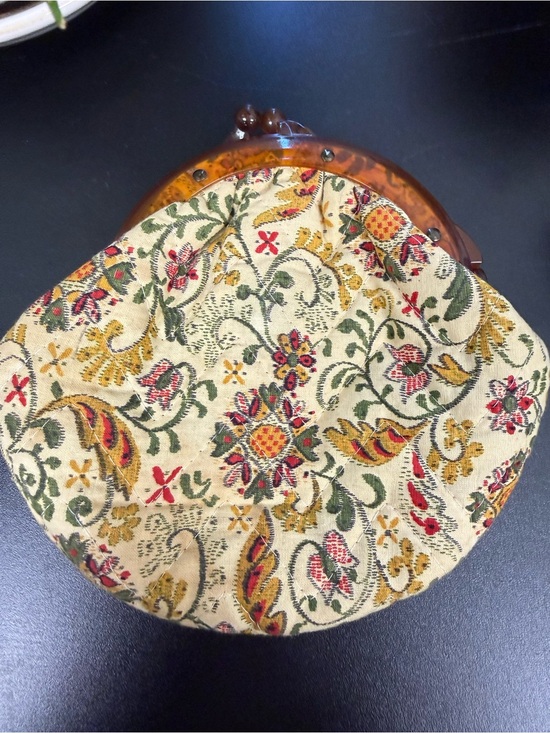 Handbags - Vintage Coin / Clutch Bag with Cream Floral Print Quilted with kiss lock